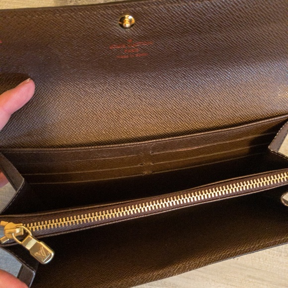 (Sold) Louis Vuitton Sarah Wallet Damier Ebene - Picture 4 of 10